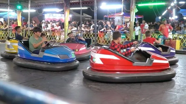 Quadrilhas estudantis abrilhantam o Canaã Cidade Junina