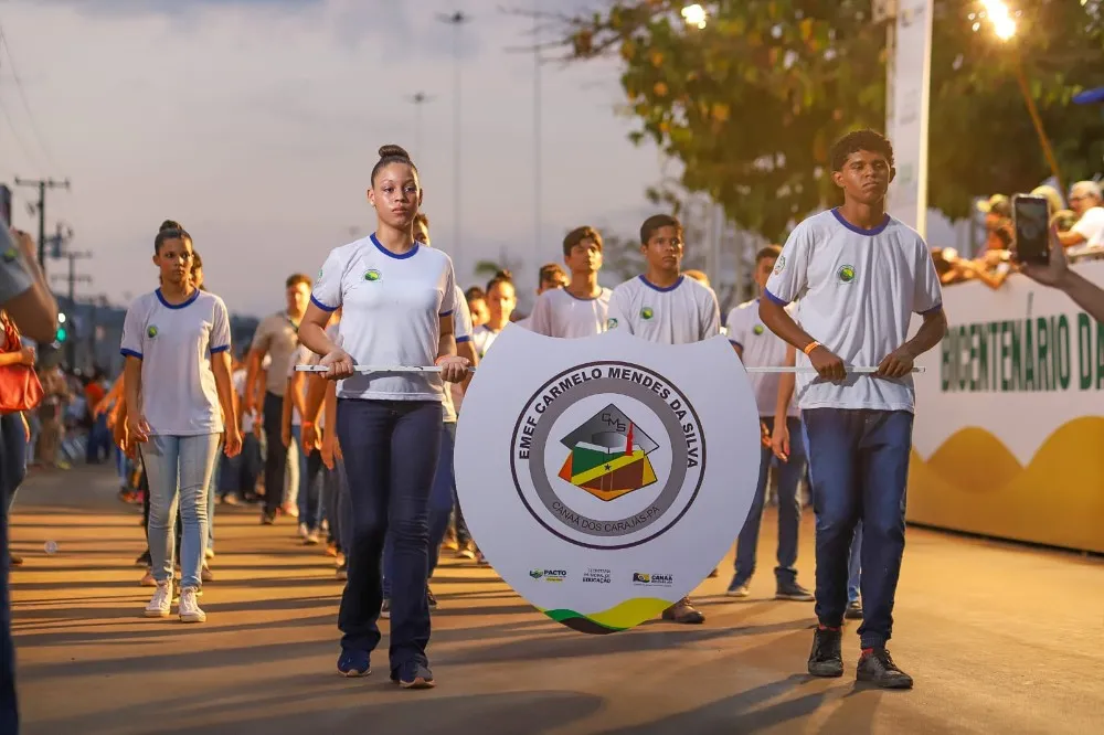 Milhares de canaenses celebram Dia da Independência
