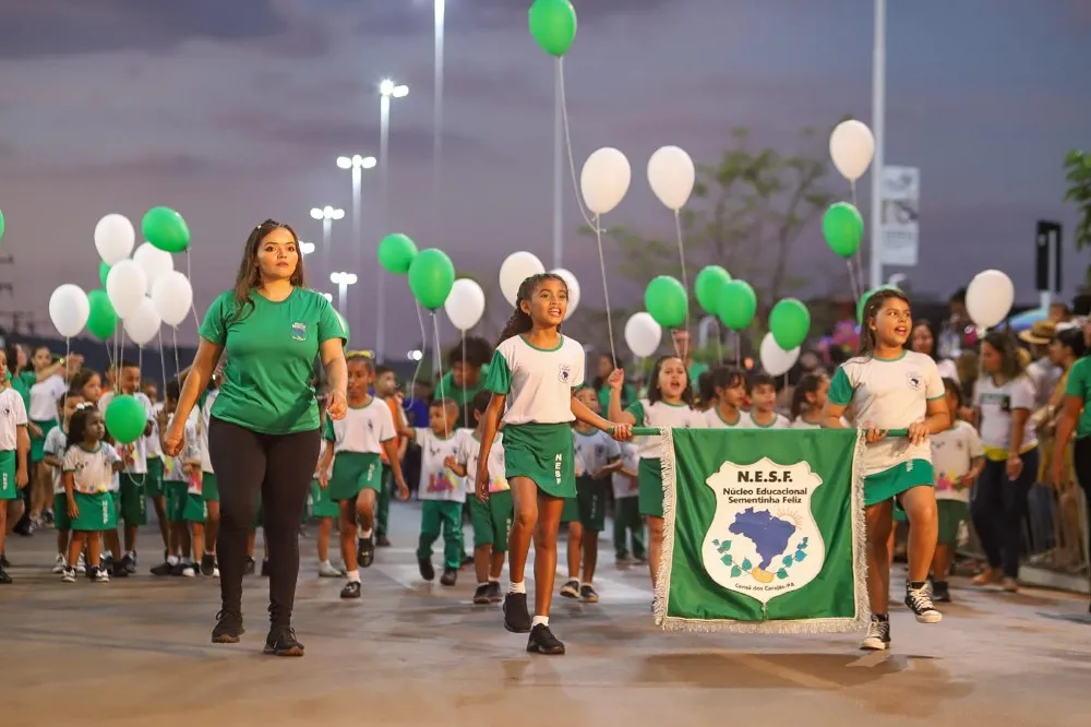 Milhares de canaenses celebram Dia da Independência