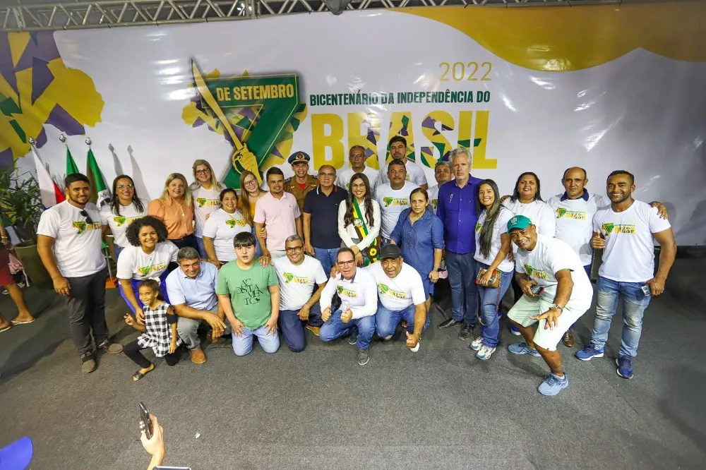 Milhares de canaenses celebram Dia da Independência