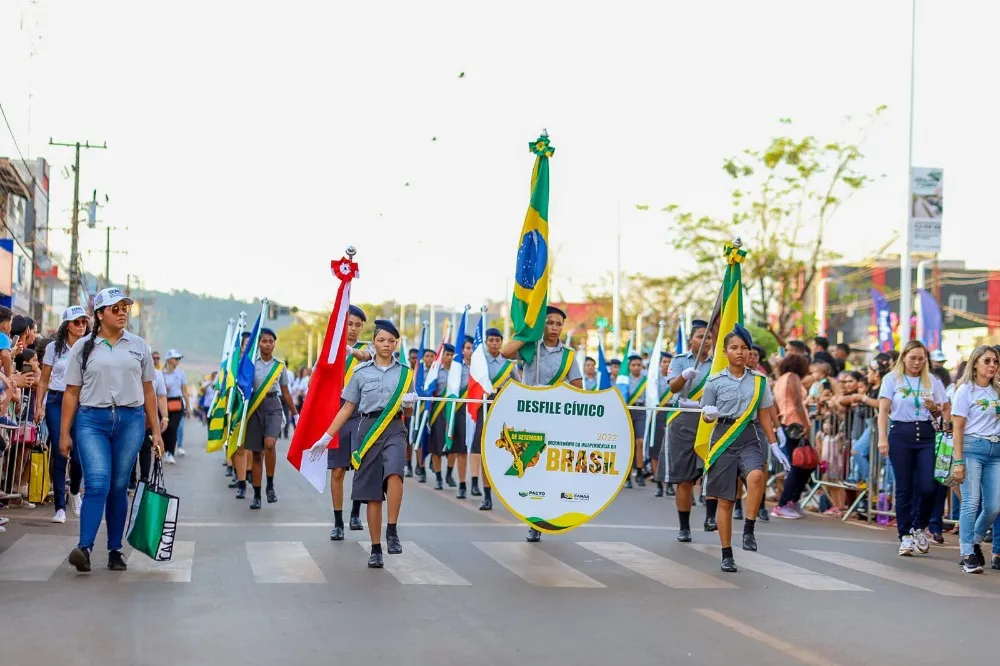 Milhares de canaenses celebram Dia da Independência