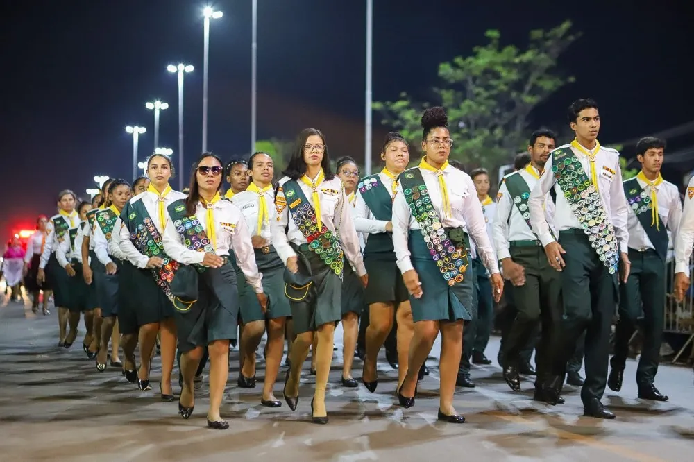 Milhares de canaenses celebram Dia da Independência