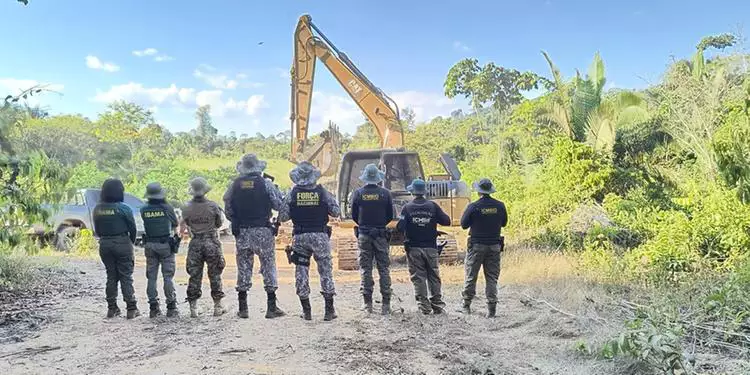 Garimpo ilegal é desativado e maquinários destruídos em Parauapebas. (Foto: Polícia Federal)
