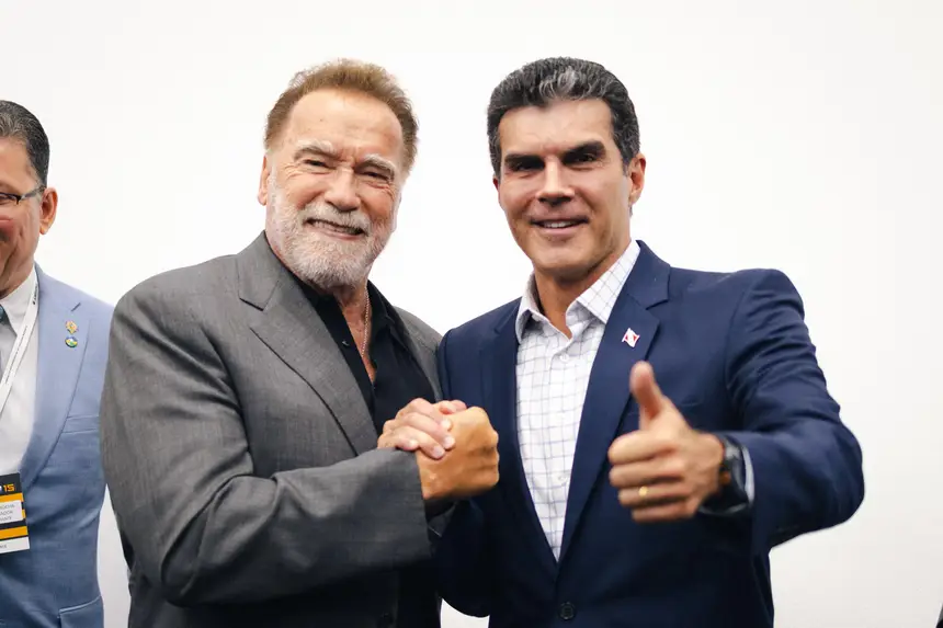 Governador do Pará, Helder Barbalho, e Arnold Schwarzenegger, ex-governador da Califórnia