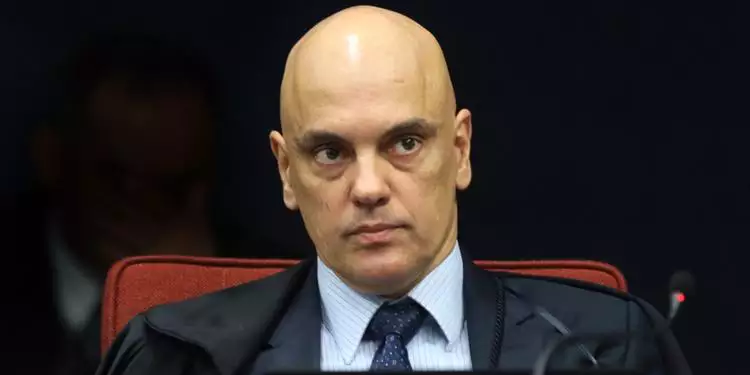 Alexandre de Moraes mandou o ex-chefe do Executivo mostrar o “convite oficial” (Nelson Júnior/STF)