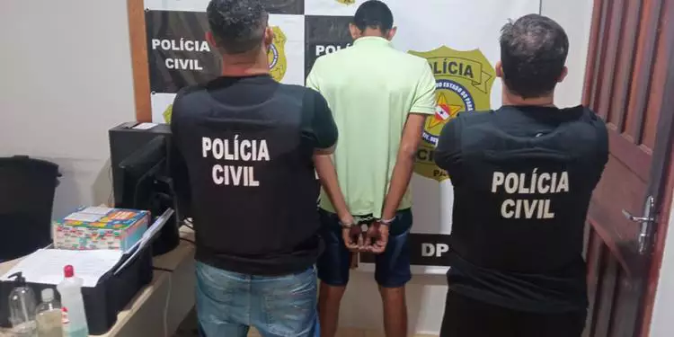 O suspeito foi encontrado em frente à casa onde teria ocorrido o fato. (Reprodução/ Correio de Carajás)