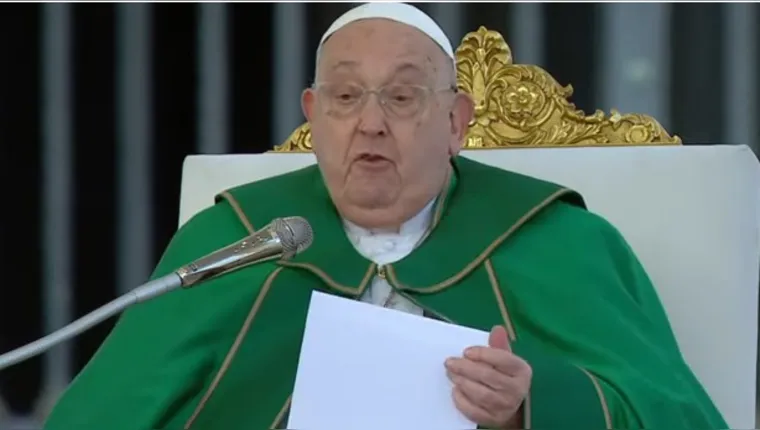 Papa Francisco teve de ar durante celebração | (Foto: Reprodução/Youtube)