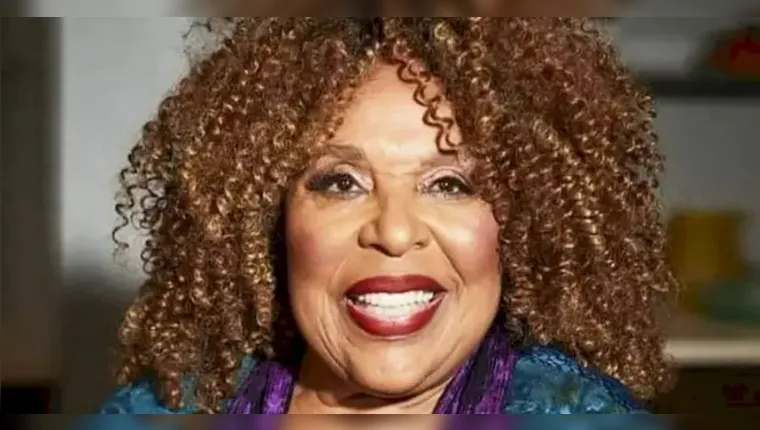 A cantora Roberta Flack fez sucesso nos anos 70. | Reprodução/The Music Journal