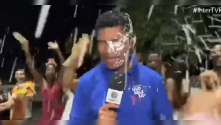 No vídeo, foi possível ouvir o repórter gritando que teve o celular roubado | (Reprodução)